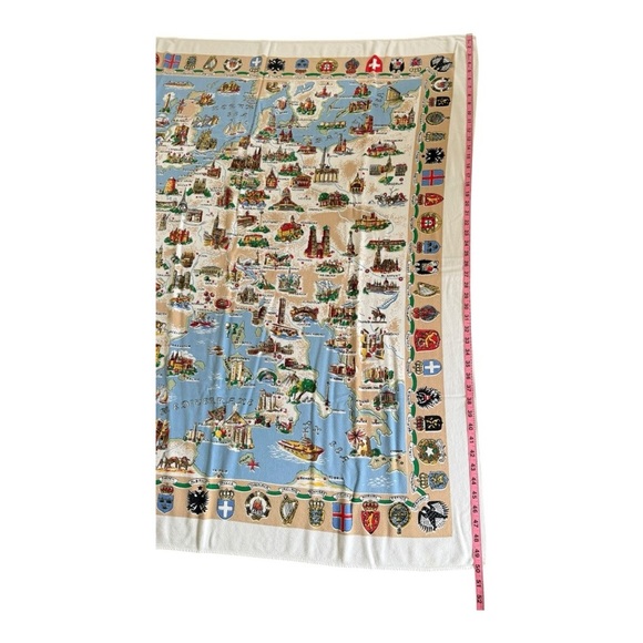 Europe Map & Crests Vintage Souvenir Tablecloth - Picture 3 of 7